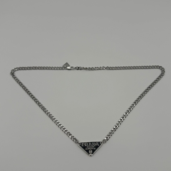 New Black Triangle pendant with Silver Chain necklace - Picture 3 of 3